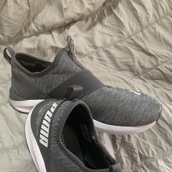 Womens puma prowl slip on sneakers/shoe size 8 EUC - Picture 3 of 12